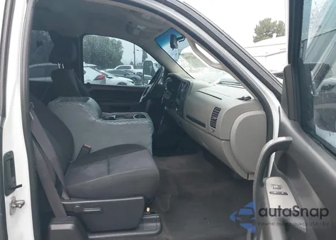 2011 Chevrolet Silverado 1500 Ls z USA, uszkodzony, nr VIN 1GCRCREA0BZ291697